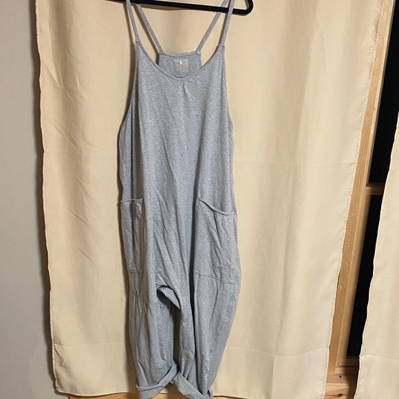 Free People Heather Grey Hot Shot Onesie Jumpsuit with Pockets - XL - Picture 4 of 6